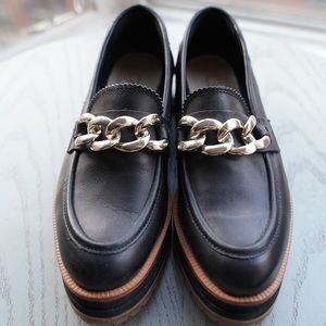 Massimo Dutti black leather Loafer